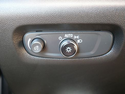 Used 2023 Chevrolet Traverse High Country AWD/4WD image 26