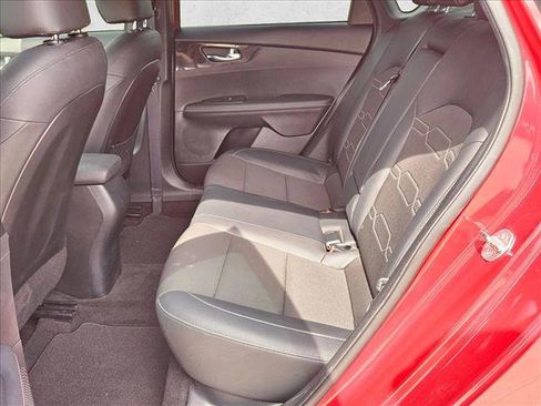 Used 2024 Kia Forte GT-Line image 16