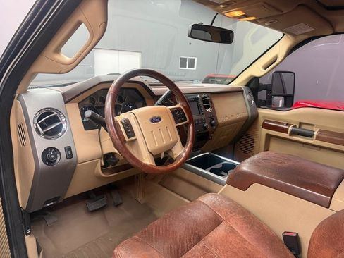 Used 2011 Ford F250 King Ranch w/ King Ranch w/Chrome Pkg AWD/4WD image 11