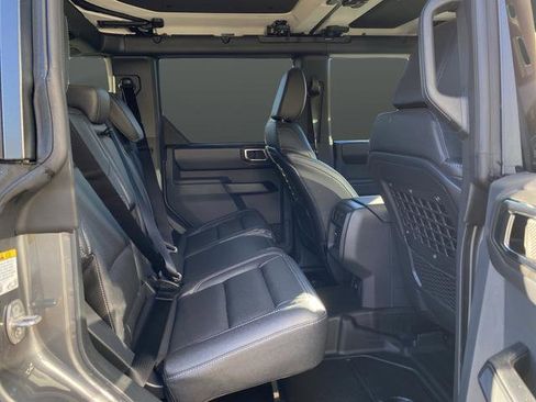 New 2025 Ford Bronco Badlands w/ Sasquatch Package AWD/4WD image 29