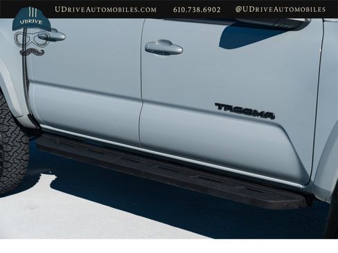 Used 2018 Toyota Tacoma TRD Sport w/ Technology Package image 25