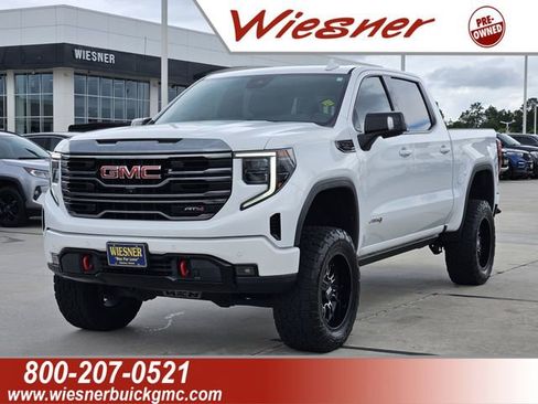Used 2022 GMC Sierra 1500 AT4 w/ AT4 Premium Package AWD/4WD image 1