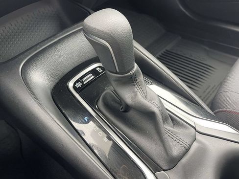 Used 2026 Toyota Corolla SE FWD image 32