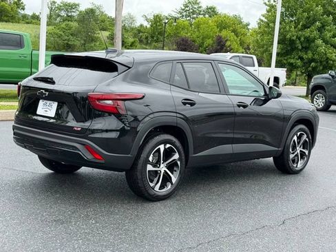 New 2026 Chevrolet Trax RS FWD image 12