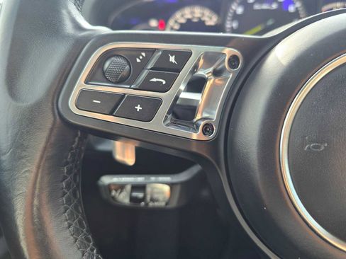 Used 2021 Porsche Cayenne Turbo S image 40