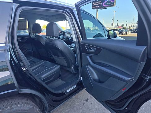 Used 2024 Audi Q7 3.0T Premium Plus image 14