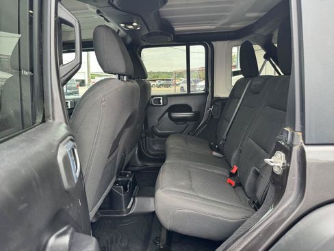 Used 2021 Jeep Wrangler Unlimited Sport AWD/4WD image 30