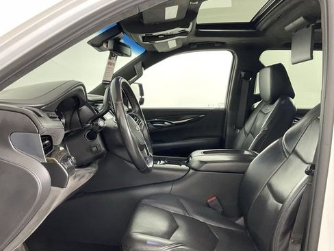 Used 2019 Cadillac Escalade ESV Platinum image 10