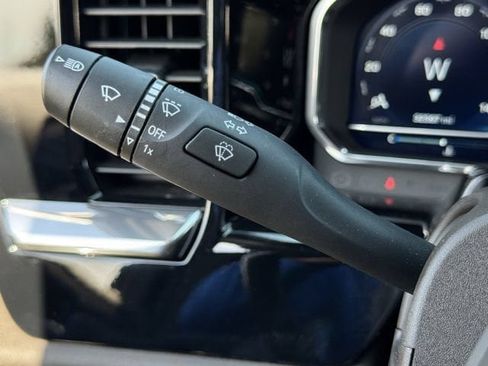 Used 2024 Chevrolet Silverado 1500 LTZ w/ LTZ Convenience Package II RWD image 23