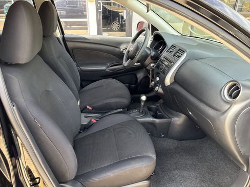 Used 2013 Nissan Versa SV image 25