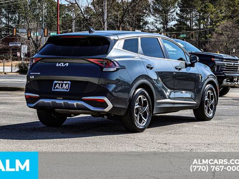 Used 2024 Kia Sportage LX image 6