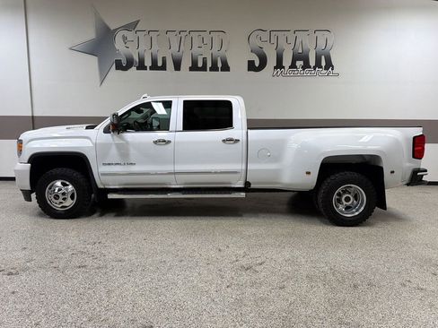 Used 2019 GMC Sierra 3500 Denali w/ Duramax Plus Package AWD/4WD image 5