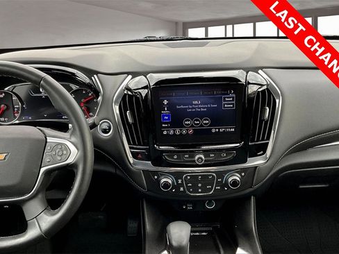 Used 2023 Chevrolet Traverse Premier image 6