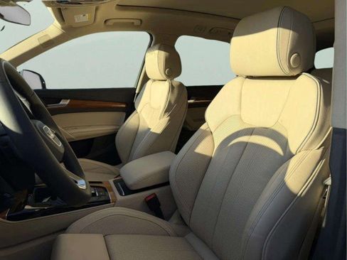 Used 2023 Audi Q5 2.0T Prestige w/ Prestige Package image 20