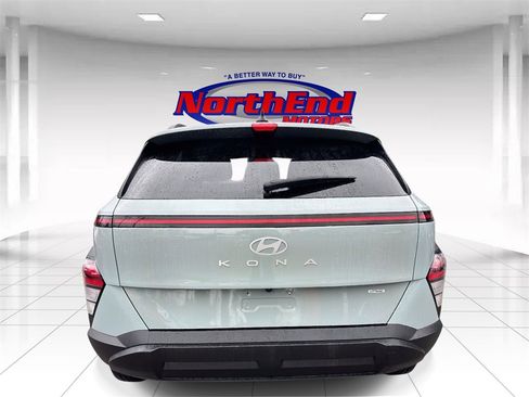 Used 2024 Hyundai Kona SEL image 4
