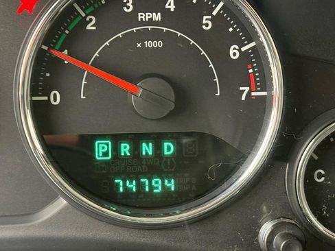 Used 2014 Jeep Wrangler Sahara w/ Connectivity Group image 16