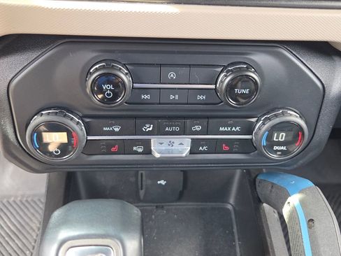Used 2023 Ford Bronco Wildtrak AWD/4WD image 20