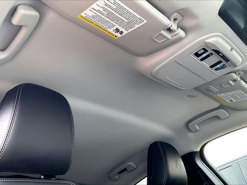 Used 2025 Ford Mustang Mach-E Premium image 13