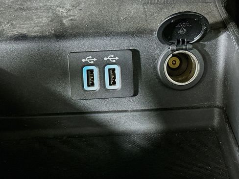 Used 2020 Ford Fusion SEL FWD image 26