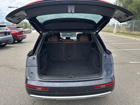 Used 2020 Audi Q5 2.0T Premium w/ Convenience Package AWD/4WD image 31