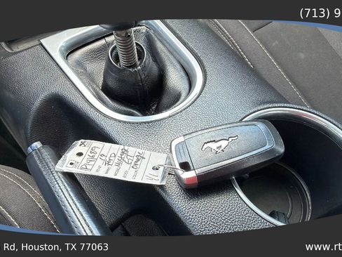 Used 2019 Ford Mustang GT w/ Equipment Group 301A RWD image 39