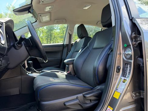 Used 2019 Toyota Corolla SE FWD image 11