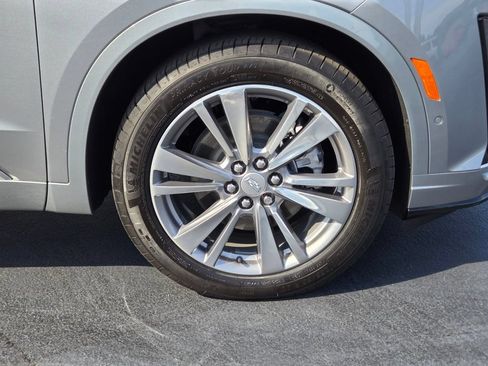 Used 2025 Cadillac XT6 Premium Luxury w/ Platinum Package AWD/4WD image 23