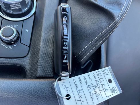 Used 2021 MAZDA MX-5 Miata RF Grand Touring image 19