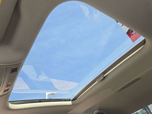 Used 2023 Volkswagen Jetta SEL image 26