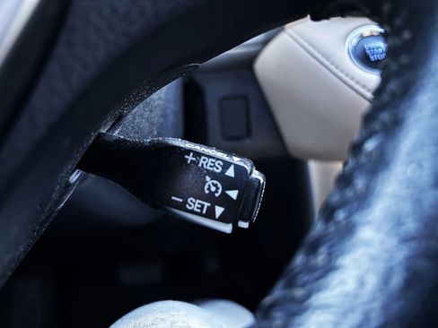 Used 2013 Toyota RAV4 Limited image 15