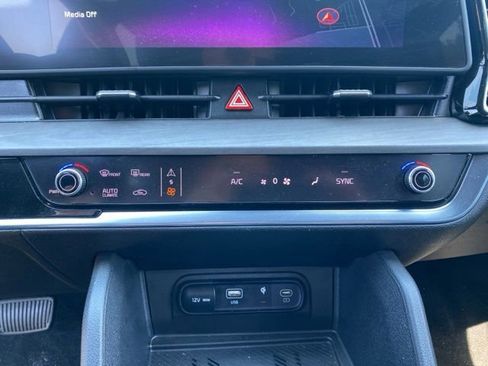 Used 2023 Kia Sportage X-Line w/ X-Line Premium Package AWD/4WD image 21