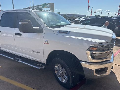 Used 2025 RAM 2500 Lone Star AWD/4WD image 2