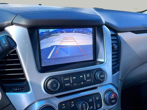 Used 2017 GMC Yukon XL SLT w/ Premium Edition RWD image 27