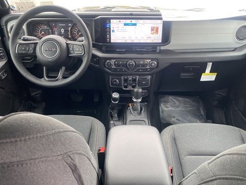 New 2025 Jeep Gladiator Sport image 33