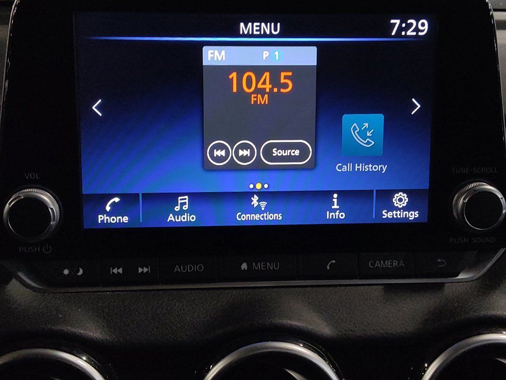 Used 2025 Nissan Sentra SV FWD image 25