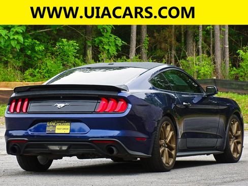 Used 2019 Ford Mustang Premium RWD image 9