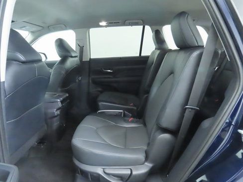 Used 2025 Toyota Grand Highlander FWD image 21