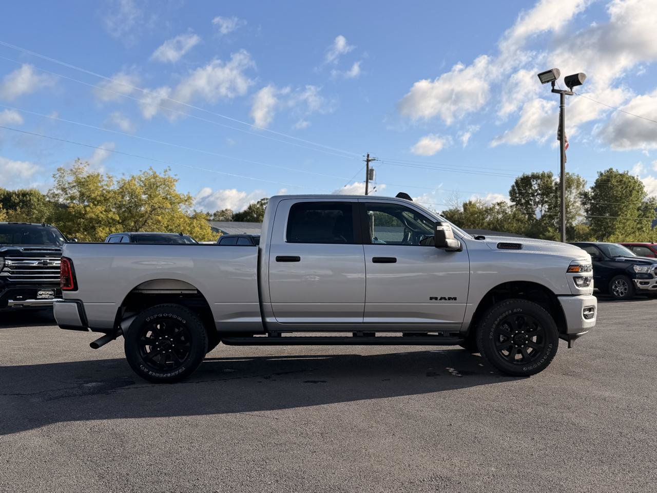 Used 2026 RAM 2500 Big Horn AWD/4WD image 4