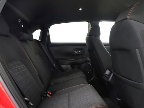 Used 2023 Honda HR-V Sport image 12