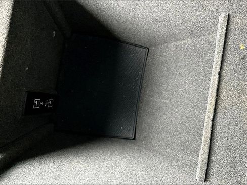 Used 2018 Mercedes-Benz GLE 350 4MATIC w/ Premium 2 Package image 27