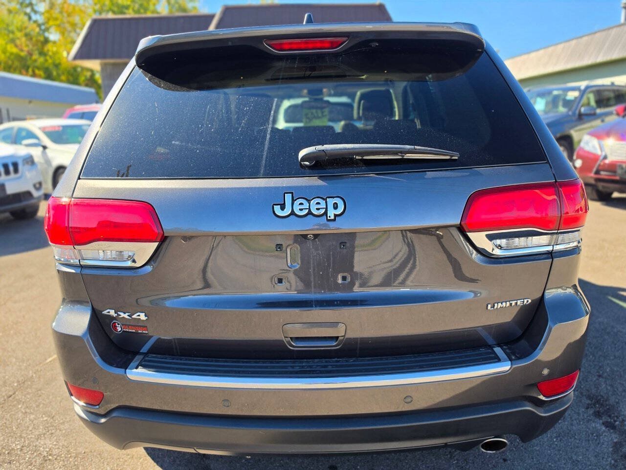 Used 2018 Jeep Grand Cherokee Limited AWD/4WD image 4