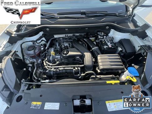 Used 2023 Volkswagen Taos SE AWD/4WD image 36