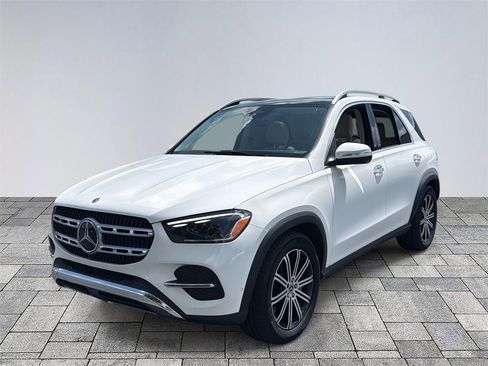 Used 2024 Mercedes-Benz GLE 450 4MATIC image 3