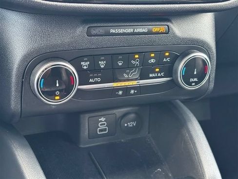 Certified 2025 Ford Escape ST-Line AWD/4WD image 24