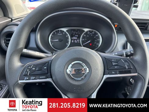 Used 2021 Nissan Kicks S image 14