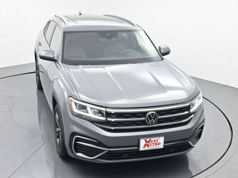Used 2022 Volkswagen Atlas Cross Sport SEL R-Line w/ Cross Sport MDO Package image 4