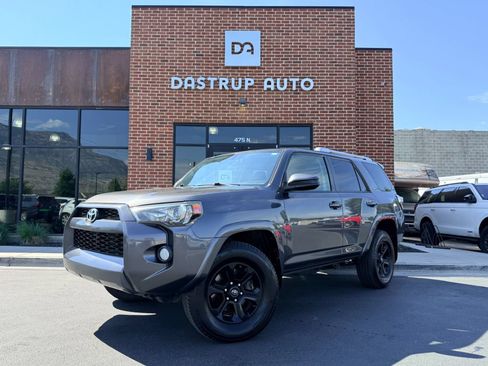 Used 2016 Toyota 4Runner SR5 AWD/4WD image 1
