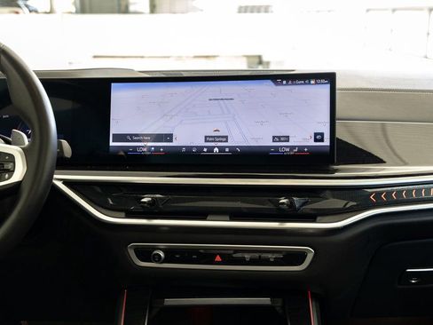 Used 2025 BMW X5 xDrive40i image 12