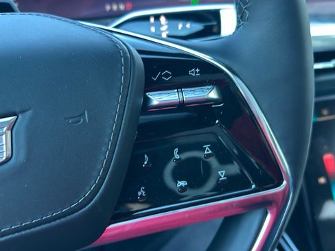 New 2025 Cadillac Escalade IQ Luxury 2 image 17