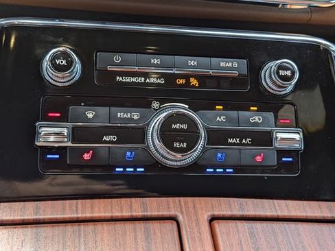 Used 2024 Lincoln Navigator Reserve AWD/4WD image 16